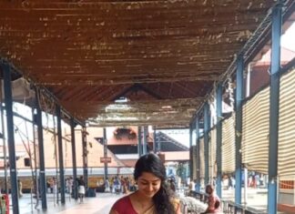 Samskruthy Shenoy Instagram - ഗുരുവായൂരമ്പലനടയിൽ ❤🙏🏻 VC - @ratheesh_chaamu_guruvayur #guruvayur #guruvayoortemple #tradition #sareelove #randomreels Guruvayoor Sri Krishna Temple