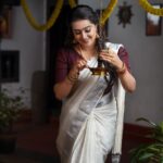 Samskruthy Shenoy Instagram – 🌸🤍🌸

Costume & jewellery – @adorn_perumbavoor 
Makeup – @aswathi_sasidharan__ @beleza_studio_academy 
Hairstyle – @sajeesh_s_0619_make_over 
PC – @dk_dajukotheri 

#OnamCelebrations #onam2023 #onamseries #onamvibes #keralagram #keralasaree #keralatalents #traditionalattire #adornperumbavoor #adornbridalhub #dkphotography #samskruthyshenoy #samskruthy Iringole Naganchery Mana Ecco Tourist Villeage