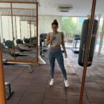 Samyuktha Shanmughanathan Instagram – How do I stay Motivated? I don’t !.. I try to stay consistent ♥️🤗