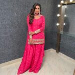Samyuktha Shanmughanathan Instagram – Pinky In pink 💕💕 for @zeetamizh junior super stars s4 

Outfit : @annamstudio 
Jewelry: @aaranyarentaljewellery