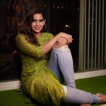 Samyuktha Shanmughanathan Instagram - Little modern…little traditional ☺️ . . 📸 @vividcapturesofficial