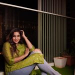 Samyuktha Shanmughanathan Instagram - Little modern…little traditional ☺️ . . 📸 @vividcapturesofficial