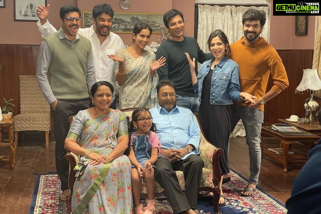 Samyuktha Shanmughanathan Instagram - I m so happy and grateful 😍😍to be a part of such an amazing team captained by our Sundar C sir along with our incredibly handsome heros @actorjiiva @actorjai and actor Srikanth and our pretty darlings @ddneelakandan, @aishwarya4547 and more of our fantastic crew . Ooty ♥️ Shooting in progress 🥰 🥰this is going to be sooo lit 🔥