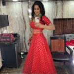 Samyuktha Shanmughanathan Instagram - Red alert! 🚨Do more of what makes you happy ♥️ ,, and just like that we are at the last week of January..😱time is flying know Outfit : @annamstudio Jewelry : @aaranyarentaljewellery