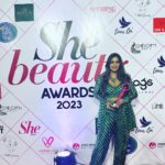 Samyuktha Shanmughanathan Instagram - Thank you @she_awards for ‘versatile face of the year’ ♥️ Such a fun evening 🤗