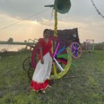 Samyuktha Shanmughanathan Instagram - Happy happy Pongal ☀️☀️ stay happy and keep shining ♥️♥️ swipe to see @aishwarya4547 and me doing a special performance 😂