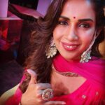 Samyuktha Shanmughanathan Instagram – Pinky In pink 💕💕 for @zeetamizh junior super stars s4 

Outfit : @annamstudio 
Jewelry: @aaranyarentaljewellery