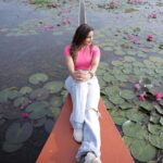 Samyuktha Shanmughanathan Instagram - #ad “God’s own country” - this name is no less for Kerala for its nature and culture. Thanks to @agodaindia I found some great deals available on the hotel & flights and could finally cross kumarokam off my list. #TryAgoda now by using their easy-to-use app which has 29 lakh+ amazing properties worldwide. Kumarakom is a village on Vembanad Lake in the backwaters of Kerala, southern India. It’s laced with canals, where houseboats ply the waters. Kumarakom Bird Sanctuary is home to many species including cuckoos and Siberian storks. Nearby, the Bay Island Driftwood Museum displays wooden sculptures. Plan a trip to Kerala with your family and be assured thatyou’ll share a memorable experience together! #kerala #godsowncountry #ad