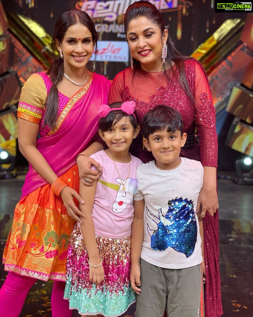 Samyuktha Shanmughanathan Instagram - BB Jodigal grand finale ! Thank u @vijaytelevision ♥️! @meramyakrishnan & @actornakkhul for being the best judges ever, and all my lovely co contestants . And @manichandra_official for tirelessly working on our concepts and his entire team of dancers who always motivated us! Just an amazing vibe ♥️ awesome memories made