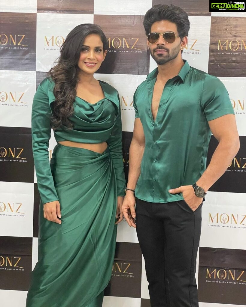 Samyuktha Shanmughanathan Instagram - We had super fun time in cbe launching @monz_makeover s new salon & make up school ! Always a great time working with my kid bruh @officialbalakrish 🤗🤗 Outfits: @pradeepkumar0606