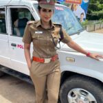 Samyuktha Shanmughanathan Instagram - If you are bad, I m your Dad 😂😂😂( mom technically) 😎😎😎 Playing ACP for an upcoming movie.. too much fun, makes up for not studying hard enough to get into IPS services 🤪