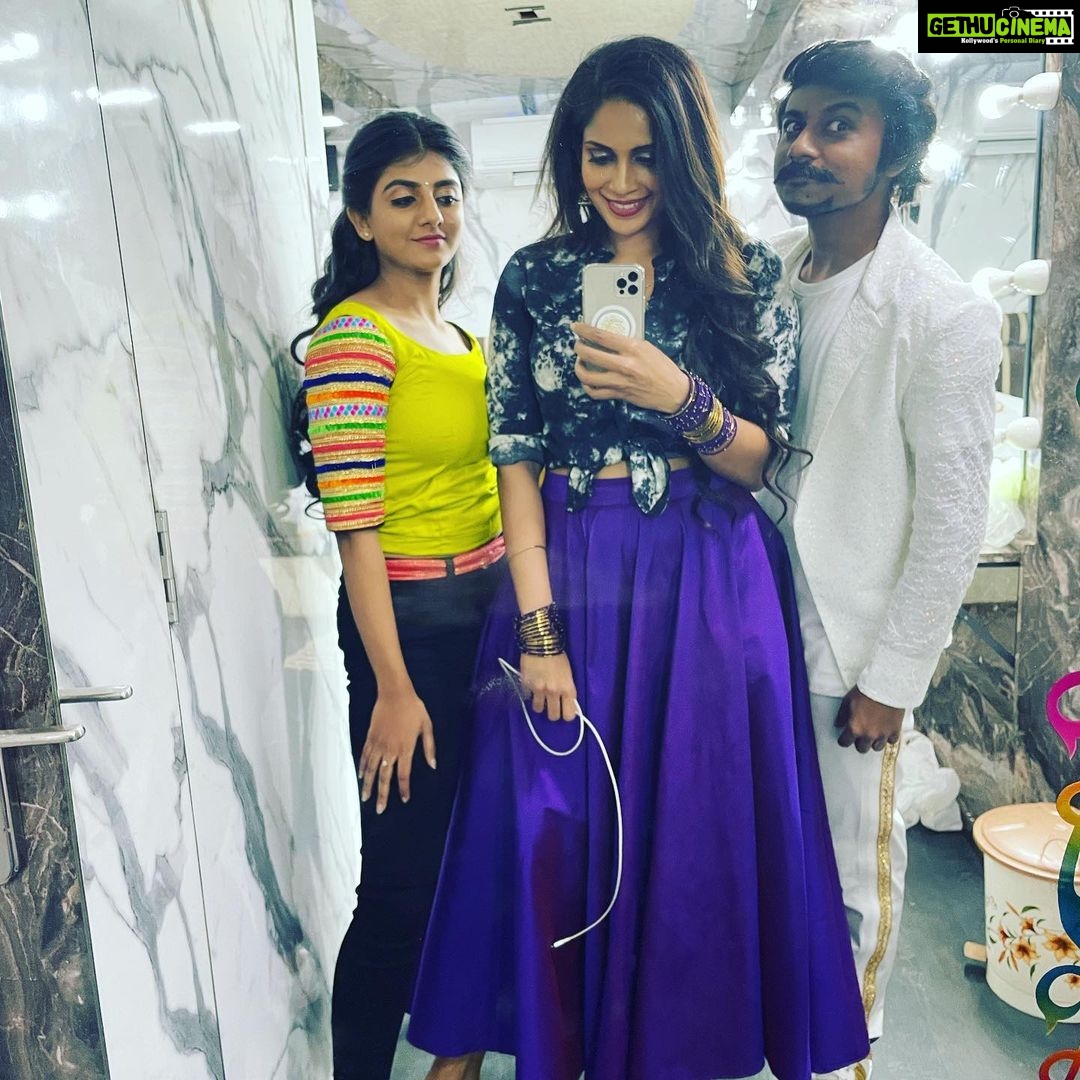 Samyuktha Shanmughanathan Instagram - ♥️♥️♥️fun max ♥️♥️♥️