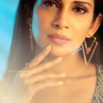 Samyuktha Shanmughanathan Instagram - See the beauty in everything..Begin with yourself ❤️ 📸 @v.s.anandhakrishna