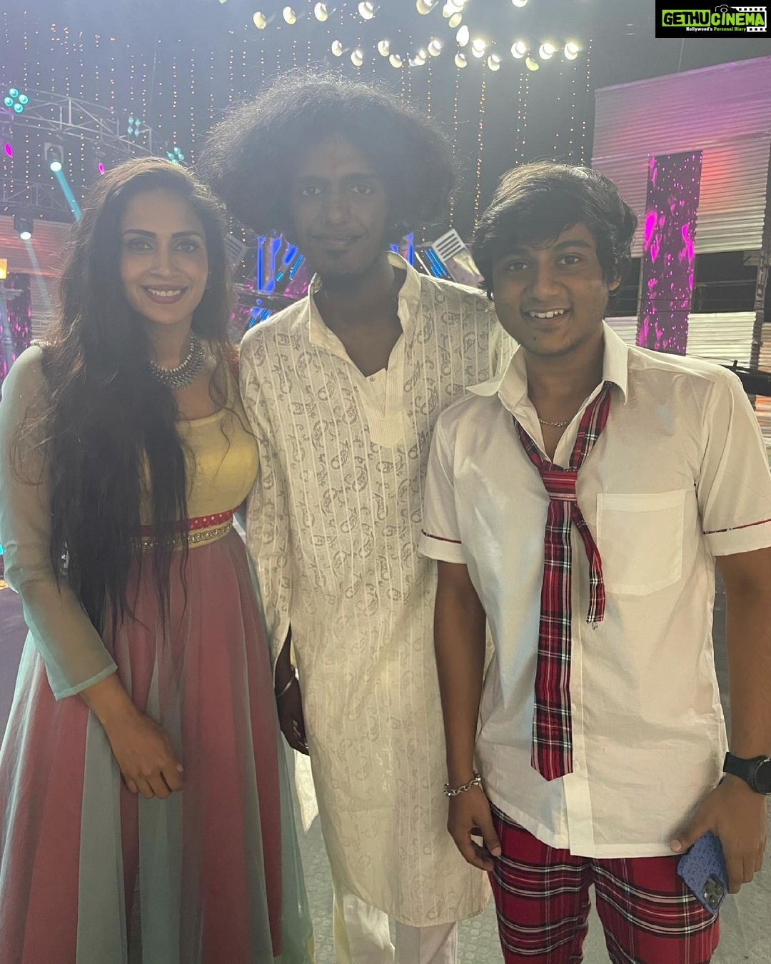 Samyuktha Shanmughanathan Instagram - Bb Jodigal 🥰