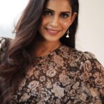 Samyuktha Shanmughanathan Instagram - Chic is :being a little bit better everyday ♥️