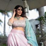Samyuktha Shanmughanathan Instagram – Weekend vibes ♥️ 

Concept / show producer 
: Shamini Shankar @shamini_shankar_official 

Photography : Jenovin
@crackjackphotography

Costume by : Ester Rani 
@thorkal_couture_official
 
Makeup & hair : Krish @krish_makeovers

Jewellery: Jazz
 @chennai_jazz

Location : Novotel omr @novotelchennaiomr