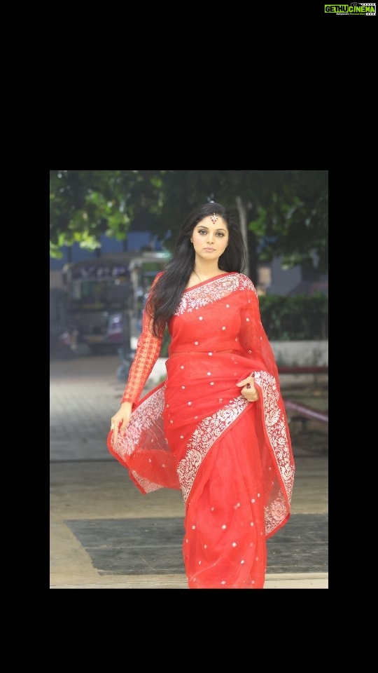 Sanam Shetty Instagram - Give people exactly what they deserve..not less..not more! ❤️ ❤️ ❤️ Video @arunprasath_photography Wardrobe @_sindhufashions_ MUH @rithuzmakeupartistry Styling @sindhukruthika @sindhuelangovan06 #jailer #vibes #mondaymood 🤘