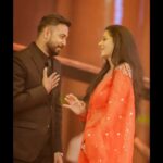 Sanam Shetty Instagram - A man of his word! And his word is always kind & genuine. One of the most trustworthy persons Iv had the honour of meeting in my life is Aari Arjunan. @nanbanentindia could not have found a better representative for their philanthropic initiatives. Double congratulations @aariarujunanactor brother for your continued success & the arrival of your new bundle of joy 👼 Regards to Nadia sis & baby Riya Pc @arunprasath_photography Wardrobe @_sindhufashions_ MUH @rithuzmakeupartistry #nanbanentertainmentlaunch