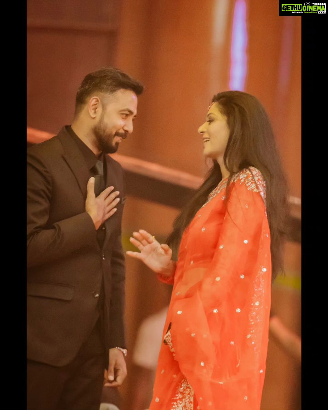 Sanam Shetty Instagram - A man of his word! And his word is always kind & genuine. One of the most trustworthy persons Iv had the honour of meeting in my life is Aari Arjunan. @nanbanentindia could not have found a better representative for their philanthropic initiatives. Double congratulations @aariarujunanactor brother for your continued success & the arrival of your new bundle of joy 👼 Regards to Nadia sis & baby Riya Pc @arunprasath_photography Wardrobe @_sindhufashions_ MUH @rithuzmakeupartistry #nanbanentertainmentlaunch