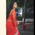 Sanam Shetty Instagram - Welcome the weekend in style 💃 . . . Outfit @_sindhufashions_ Photography @arunprasath_photography MUH @rithuzmakeupartistry Styling @sindhukruthika @sindhuelangovan06 #happyweekend #red #organza
