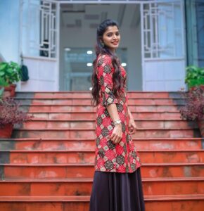Sanchita Shetty Instagram - If you want to be Happy, Be. Photography captured by : @aaronprince_photography Beautiful white salwar from : @shringaarclothing Makeup-hairstyle : @makeup_by_jayanthi #peace #joy #love #salwar #salwarsuits #sanchita #sanchitashetty #spreadlovepositivity ❤️