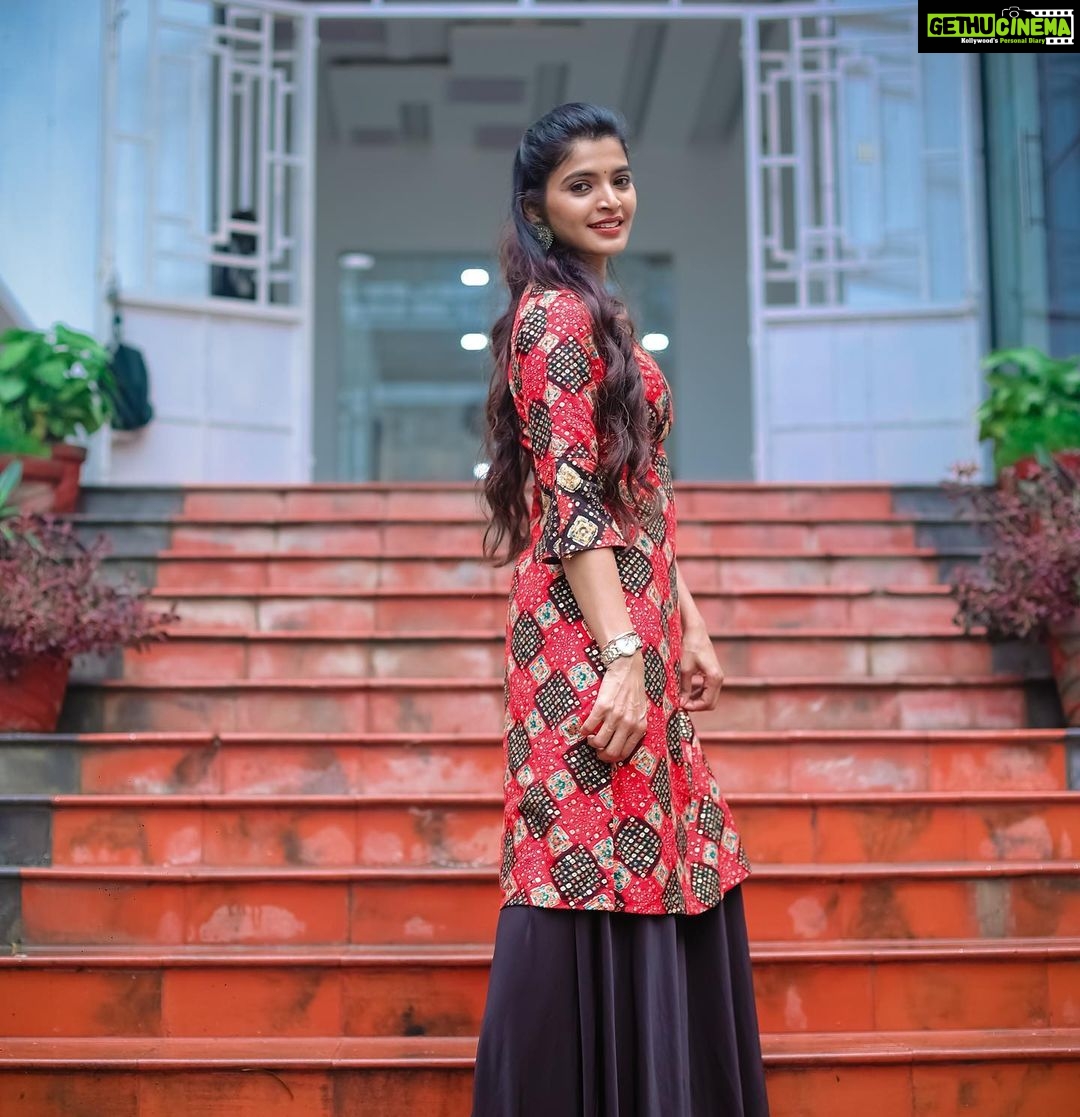 Sanchita Shetty Instagram - If you want to be Happy, Be. Photography captured by : @aaronprince_photography Beautiful white salwar from : @shringaarclothing Makeup-hairstyle : @makeup_by_jayanthi #peace #joy #love #salwar #salwarsuits #sanchita #sanchitashetty #spreadlovepositivity ❤️