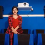 Sanchita Shetty Instagram – Barbie watching the Barbie ❤️💕

Photography captured by : @aaronprince_photography 
Outfit : @naziasyedofficial 
Makeup-hairstyle : @makeup_by_jayanthi

#peace #joy #love #barbie #barbielove #barbiegirl #barbiestyle #specialbarbie #barbiedoll 
#sanchita #sanchitashetty #spreadlovepositivity ❤️