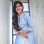 Sanchita Shetty Instagram – 🦋

Photography captured by :  @aaronprince_photography 
Makeup-hairstyle : @makeup_by_jayanthi

#peace #joy #love  #one #small #step #can #change #your #life #streetstyle #sunset #keepsmiling 
#sanchita #sanchitashetty #spreadlovepositivity ❤️