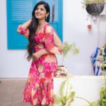 Sanchita Shetty Instagram – 💞

Photography captured by : @aaronprince_photography 
Makeup-hairstyle : @makeup_by_jayanthi
Cloths : @shringaarclothing 

#sanchitaquotes #life #peace #joy #love #keepsmiling #flower #flowers #pinkdress #pink #pinkcolor #pinkpinkpink 
#sanchita #sanchitashetty #spreadlovepositivity ❤️