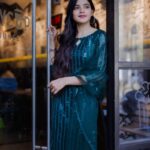 Sanchita Shetty Instagram - Love is the only thing that heals Everything ❤️ Photography captured by : @aaronprince_photography @tales_by_a 📸📸 Makeup-hairstyle : @makeup_by_jayanthi #salwar #salwarsuits #salwarkameez #green #peace #joy #love #sanchita #sanchitashetty #spreadlovepositivity ❤️