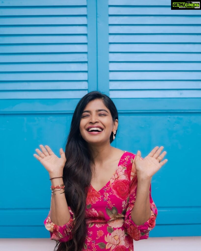 Sanchita Shetty Instagram - The best moment in your life is the present moment. 💞 Sanchita quotes ❤ Photography captured by : @aaronprince_photography Makeup-hairstyle : @makeup_by_jayanthi Cloths : @shringaarclothing #sanchitaquotes #life #peace #joy #love #keepsmiling #flower #flowers #pinkdress #pink #pinkcolor #pinkpinkpink #sanchita #sanchitashetty #spreadlovepositivity ❤