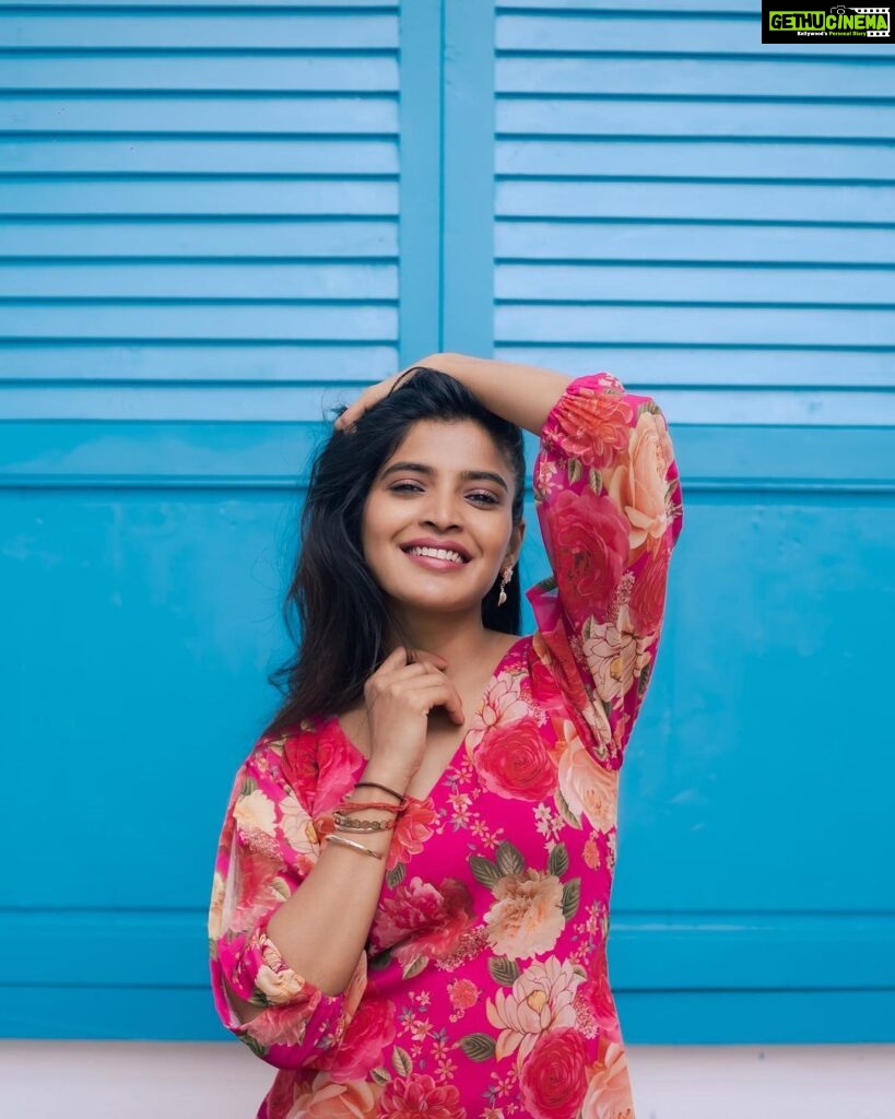 Sanchita Shetty Instagram - The best moment in your life is the present moment. 💞 Sanchita quotes ❤️ Photography captured by : @aaronprince_photography Makeup-hairstyle : @makeup_by_jayanthi Cloths : @shringaarclothing #sanchitaquotes #life #peace #joy #love #keepsmiling #flower #flowers #pinkdress #pink #pinkcolor #pinkpinkpink #sanchita #sanchitashetty #spreadlovepositivity ❤️