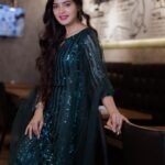 Sanchita Shetty Instagram – Love is the only thing that heals Everything ❤️

Photography captured by : @aaronprince_photography 
@tales_by_a 📸📸 
Makeup-hairstyle : @makeup_by_jayanthi

#salwar #salwarsuits #salwarkameez #green 
#peace #joy #love 
#sanchita #sanchitashetty #spreadlovepositivity ❤️