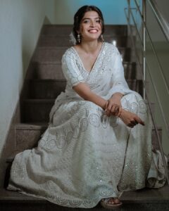 Sanchita Shetty Instagram - ❤️

Photography captured by : @tales_by_a 📸📸 
Beautiful lehanga from : @naziasyed @naziasyedofficial 
Makeup-hairstyle : @makeup_by_jayanthi

#peace #joy #love 
#sanchita #sanchitashetty #spreadlovepositivity ❤️