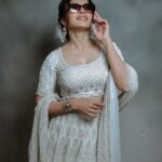 Sanchita Shetty Instagram – I see you 🥰

Photography captured by : @tales_by_a 📸📸 
Beautiful lehanga from : @naziasyed @naziasyedofficial 
Makeup-hairstyle : @makeup_by_jayanthi

#peace #joy #love 
#sanchita #sanchitashetty #spreadlovepositivity ❤️
