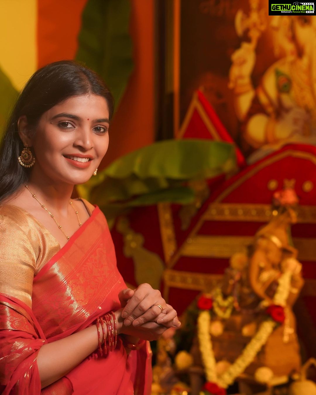 Sanchita Shetty Instagram - Happy Gowri Ganesh Chathurthi 🙏🙏 Photography 📸📸 : @pradeepmachar Costume : @isanchitaa Makeup hair : @poojaamarr_official #happygowri #happyganesh #happygowriganeshafestival🙏 #festival #festivevibes #saree #sareelove #sanchita #sanchitashetty #spreadlovepositivity ❤️