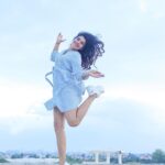 Sanchita Shetty Instagram - Fly high up in the sky 🦋 Photography captured by : @tales_by_a 📸📸 @aaronprince_photography Makeup-hairstyle : @makeup_by_jayanthi #peace #joy #love #one #small #step #can #change #your #life #streetstyle #sunset #keepsmiling #sanchita #sanchitashetty #spreadlovepositivity ❤️