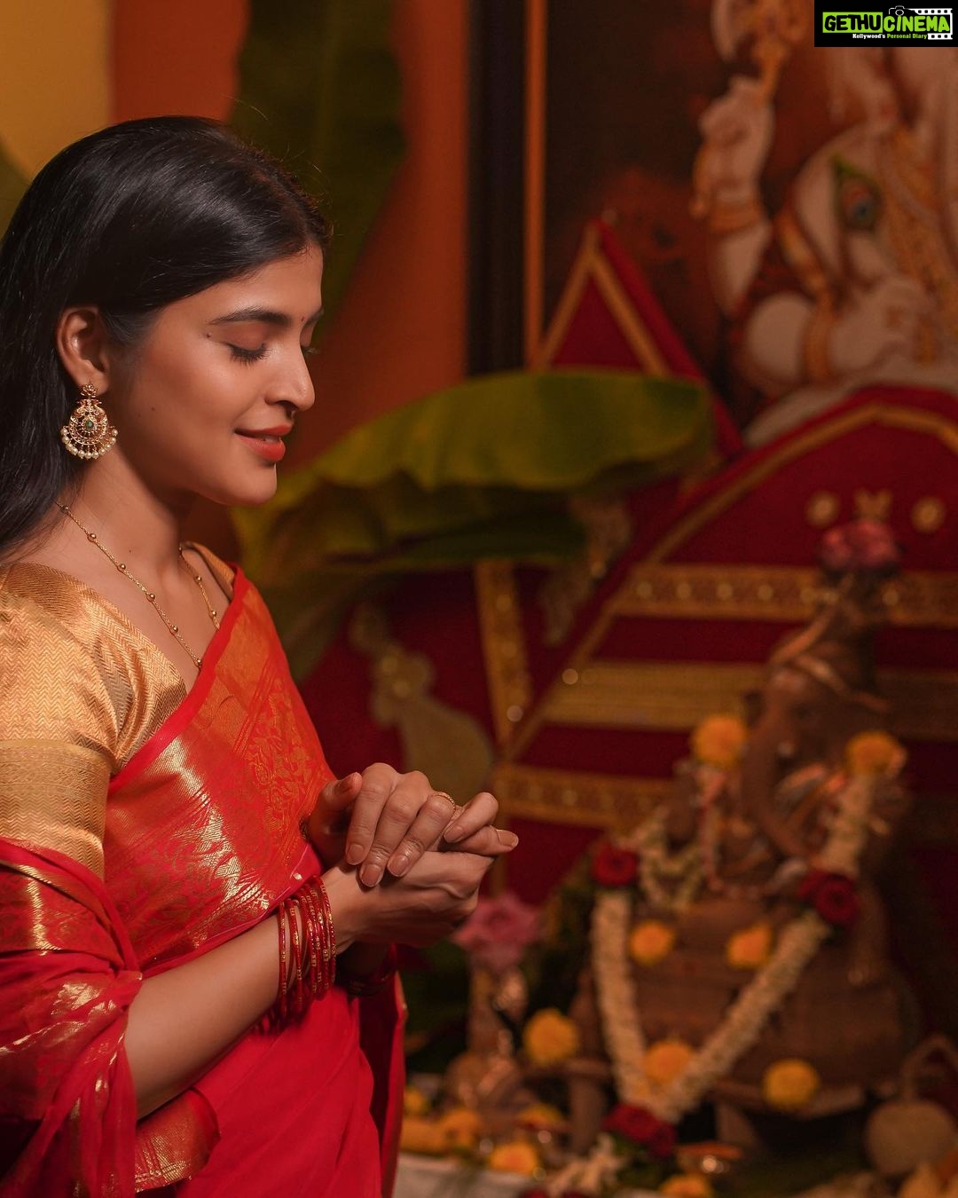 Sanchita Shetty Instagram - Happy Gowri Ganesh Chathurthi 🙏🙏 Photography 📸📸 : @pradeepmachar Costume : @isanchitaa Makeup hair : @poojaamarr_official #happygowri #happyganesh #happygowriganeshafestival🙏 #festival #festivevibes #saree #sareelove #sanchita #sanchitashetty #spreadlovepositivity ❤️