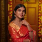 Sanchita Shetty Instagram - Happy Gowri Ganesh Chathurthi 🙏🙏 Photography 📸📸 : @pradeepmachar Costume : @isanchitaa Makeup hair : @poojaamarr_official #happygowri #happyganesh #happygowriganeshafestival🙏 #festival #festivevibes #saree #sareelove #sanchita #sanchitashetty #spreadlovepositivity ❤️