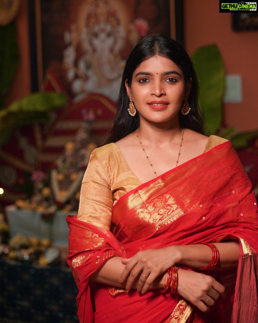 Sanchita Shetty Instagram - Happy Gowri Ganesh Chathurthi 🙏🙏 Photography 📸📸 : @pradeepmachar Costume : @isanchitaa Makeup hair : @poojaamarr_official #happygowri #happyganesh #happygowriganeshafestival🙏 #festival #festivevibes #saree #sareelove #sanchita #sanchitashetty #spreadlovepositivity ❤️