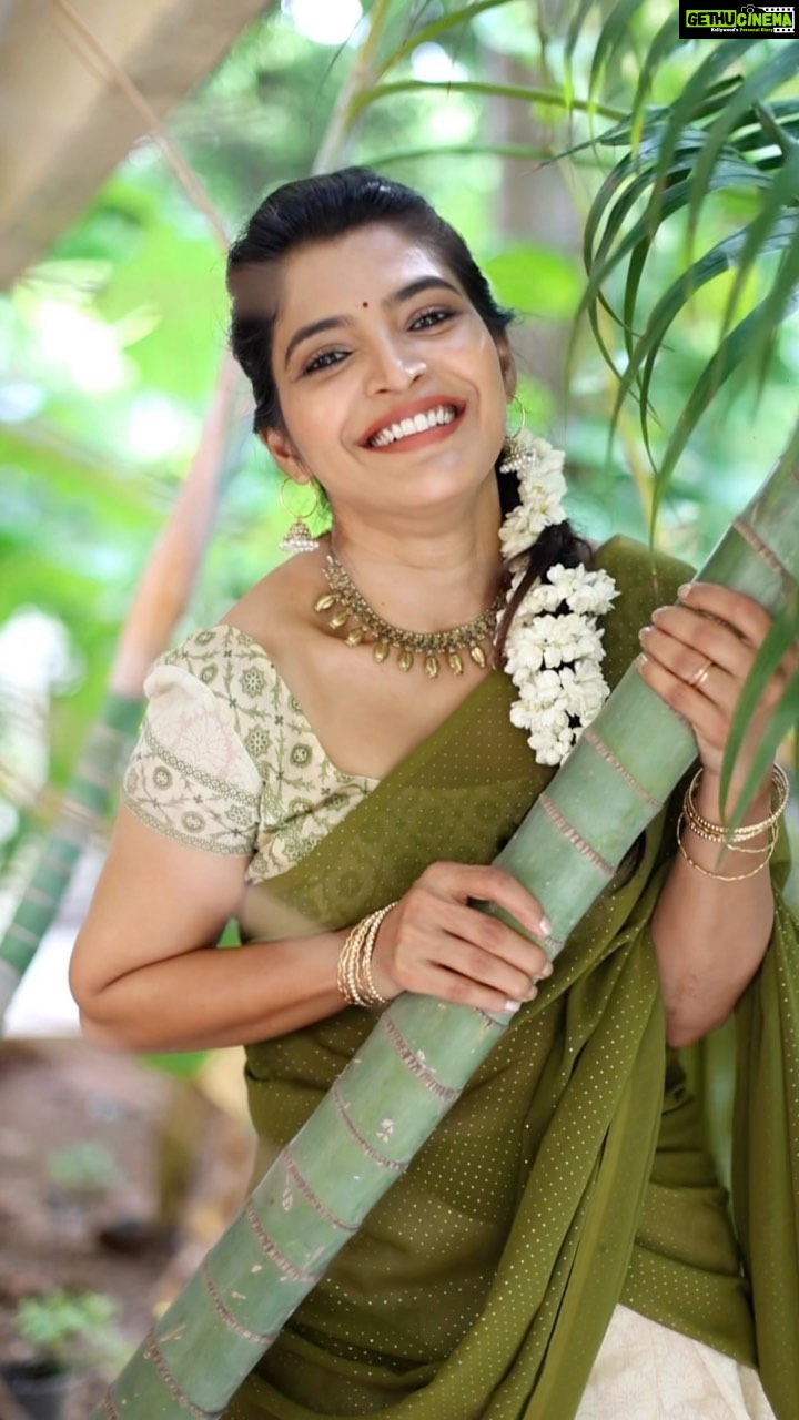 Sanchita Shetty Instagram - Keep smiling ππ Photography πΈπΈ : @aaronprince_photography Wardrobe: Makeup & Hair : @isanchitaa ππ #peace #joy #love #saree #sareelove #halfsaree #festival #festivevibes #onam #sanchita #sanchitashetty #spreadlovepositivity β€οΈ