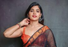 Sanchita Shetty Instagram - Saree Love 🖤🧡 My Saree makes my Smile Brighter 😍😁 Photography captured by : @aaronprince_photography @tales_by_a 📸📸 Makeup-hairstyle : @makeup_by_jayanthi Wardrobe : @isanchitaa ❤️ #saree #sareelove #sareelover #black #orange #peace #joy #love #happy #september #hope #miracles #blessings #sanchita #sanchitashetty #spreadlovepositivity ❤️