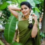 Sanchita Shetty Instagram - Happy Onam 🌺🌼🌸🪷 Photography 📸📸 : @aaronprince_photography Wardrobe: Makeup & Hair : @isanchitaa 💃💃 #peace #joy #love #saree #sareelove #halfsaree #festival #festivevibes #onam #sanchita #sanchitashetty #spreadlovepositivity ❤️