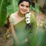 Sanchita Shetty Instagram - Happy Onam 🌺🌼🌸🪷 Photography 📸📸 : @aaronprince_photography Wardrobe: Makeup & Hair : @isanchitaa 💃💃 #peace #joy #love #saree #sareelove #halfsaree #festival #festivevibes #onam #sanchita #sanchitashetty #spreadlovepositivity ❤️