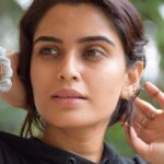 Sangeetha Bhat Instagram - Just being me…..😍🤭😍 Through my husband’s eye 🧿 @sudarshan_rangaprasad 😘 #sangeethabhat #sangeethabhatsudarshan #photoofthedayjuly Swipe<<>> Porcupine Castle Resort, Coorg