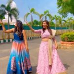 Sanjana Singh Instagram - Tere Vaaste Falak Se Main Chaand Launga! 🌙✨ Solah Satrah Sitaare Sang Baandh Launga!💜 W/ @actresssanjana @beingshadabkhan Vc: @dir_pavithran_call_me_jk