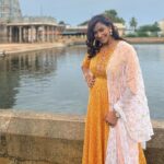 Sanjana Singh Instagram - Karaikudi is a charming city located in the Sivaganga district of Tamil Nadu, India. It's renowned for its rich cultural heritage, stunning temples, and unique architecture. Karaikudi is often referred to as the "City of Chettinad" due to its association with the influential Chettiar community. At shooting ❤️