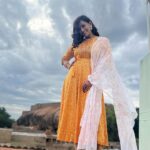 Sanjana Singh Instagram - Karaikudi is a charming city located in the Sivaganga district of Tamil Nadu, India. It's renowned for its rich cultural heritage, stunning temples, and unique architecture. Karaikudi is often referred to as the "City of Chettinad" due to its association with the influential Chettiar community. At shooting ❤️
