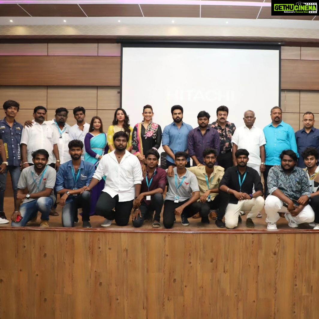 Sanjana Singh Instagram - Raakadhan movie promotion at Kongu Nadu College, Namakkal ❤️ Costume designer : @sidneysladen Promotions Clicks #raakadhan #wetooraakadhan #marudhamproductions July 21 In Theatres @riyazkhan09 @baskar_vignesh @marudham_productions @dinesh_kalaiselvan_official