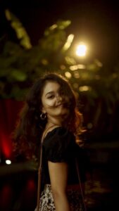 Sanjana Tiwari Instagram - Naan gaali
@sanjanatiwari_ ❤️
.
.
.
.
.
#reelsinstagram #reelsindia #reelsvideo #reelitfeelit #tamilactress #tamilsonglyrics #tamilmusic #tamilsong #trending #trend #trendingaudio #night #nightphotography #nightout #night #rain #instagood #instareels #instafashion #instadaily #instalike #varisu #sanjanatiwari #vijay #likeforlikes #nangal